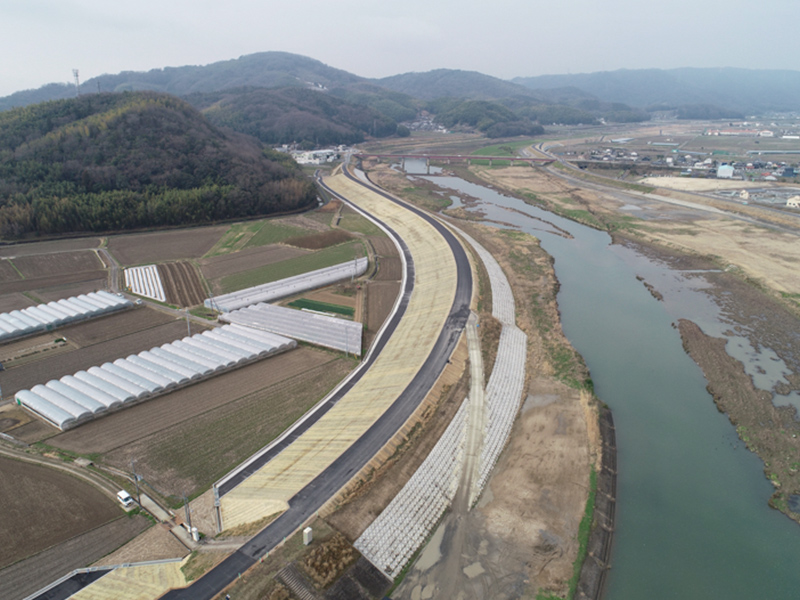 小田川川辺地区外第1堤防強化工事