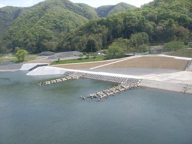 122-51-1 単県河川工事（護岸工）